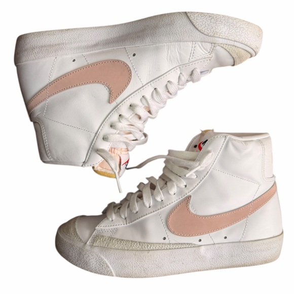 Nike Women's Blazer Mid 77 Shoe High-Top Sneakers in White and Pink - Picture 9 of 13